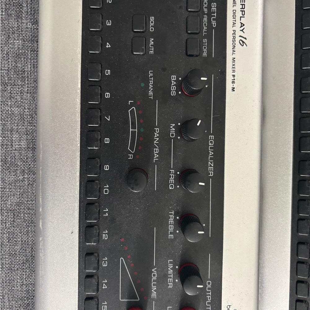 Behringer Eurorack Pro Mixer